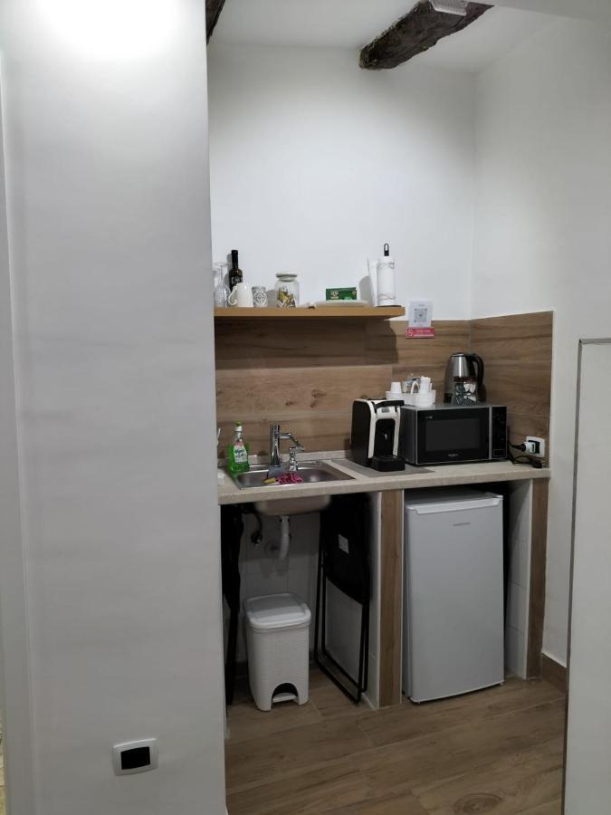 Casa Nina- Camera Capri Lejlighed Napoli Eksteriør billede